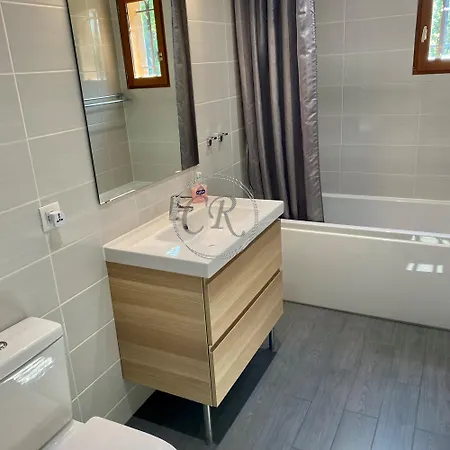 Maison Avec Piscine Les Mimosas *