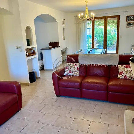 Maison Avec Piscine Les Mimosas Ferienhaus *